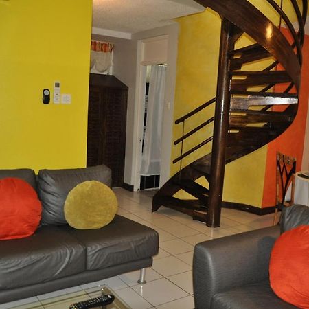 Beach Penthouse A25 Sandcastles Очо Риос Екстериор снимка